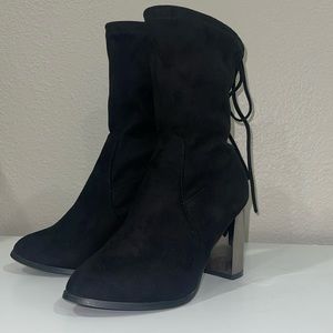 “Catherine Malandrino” ✨ Women Black Suede Mirror Heel Ankle Boots- Size 6